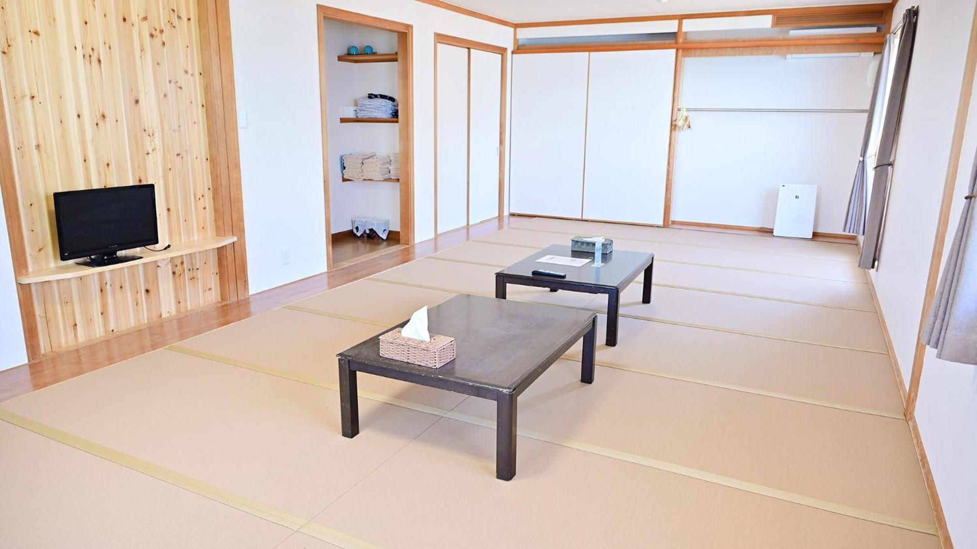 Biwa-Lakeside Cottage B B Dylan Minamikomatsu Bilik gambar