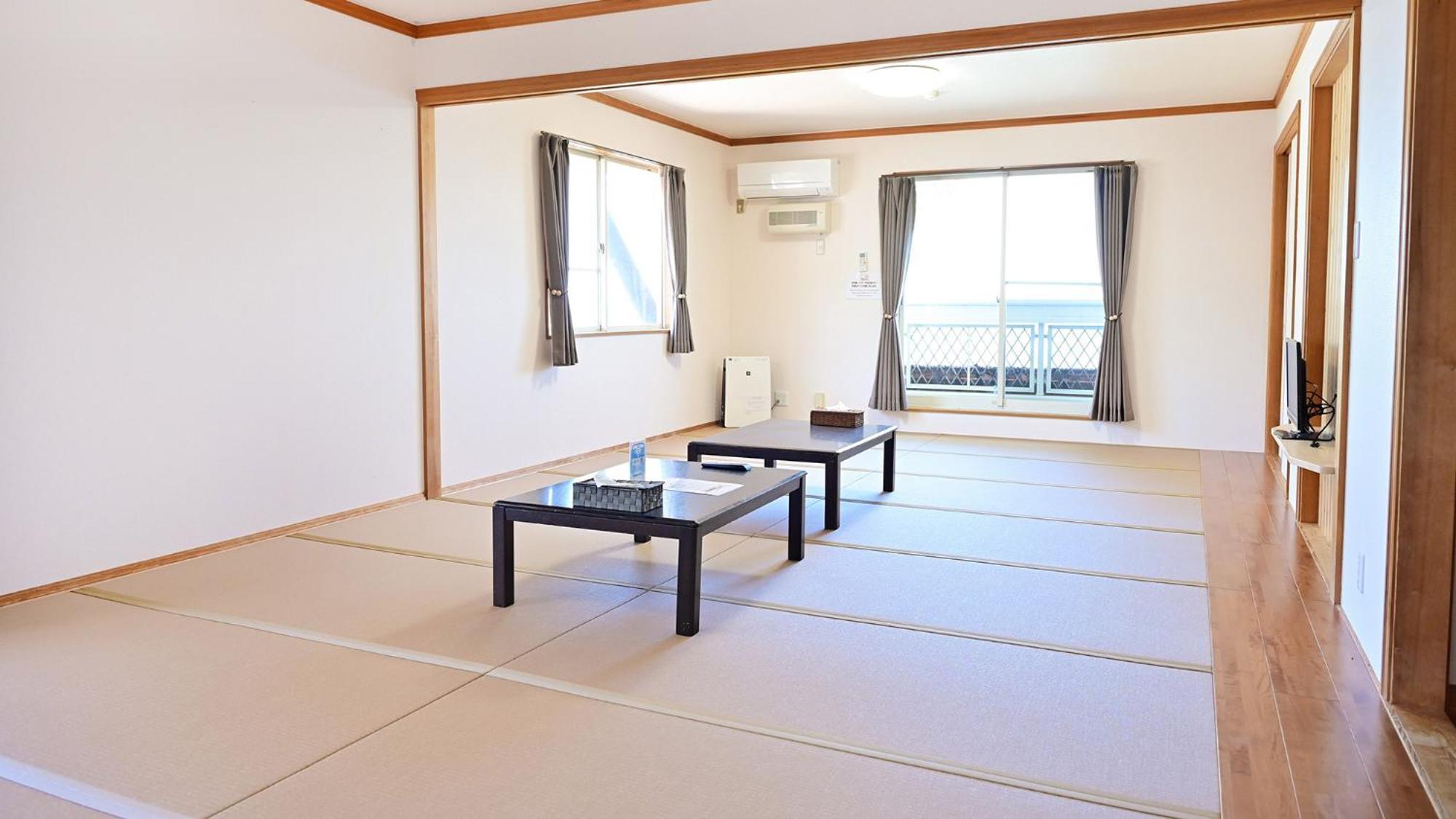 Biwa-Lakeside Cottage B B Dylan Minamikomatsu Bilik gambar